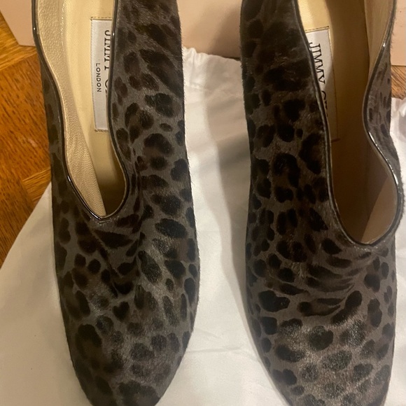 Jimmy Choo leopard print pony smoke/black size 39.5 (9.5) - Picture 2 of 16